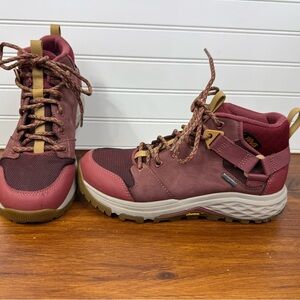 Teva Women’s Grandview GTX Hiking Boots Marsala Sun-dried Tomato color. Size 6.5